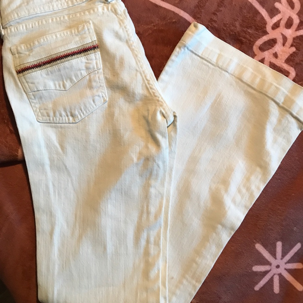 Citizens of Humanity White Boot Cut Flare Jeans. Size 27 Cute Stitched Detail
